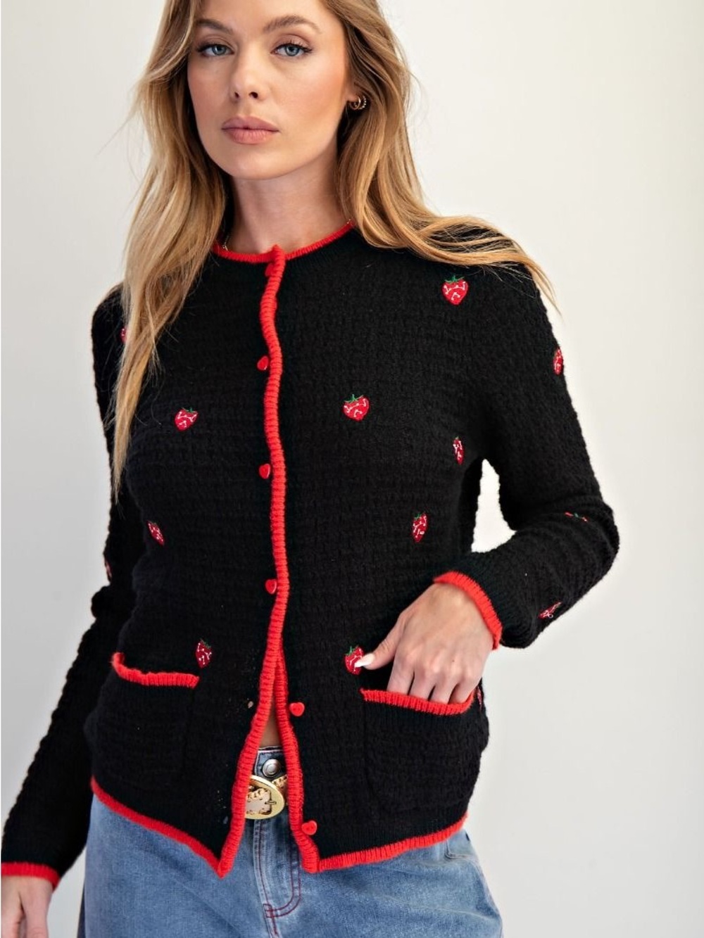 111. EASEL Black strawberry red cardigan - Picture 2 of 3